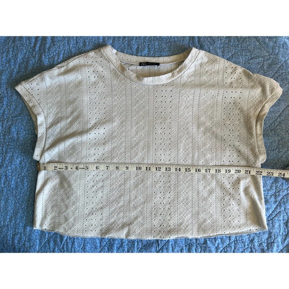 Zara Eyelet Cropped T-shirt, Women's Medium - Picture 3 of 5